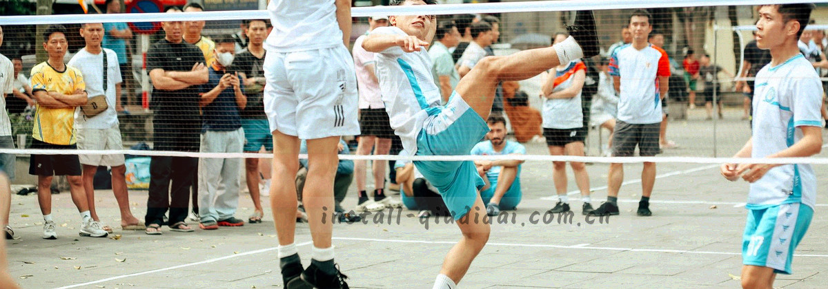 深色底上若干条平行细线汇入一个发光圆环，线条由灰绿渐变为青柠绿